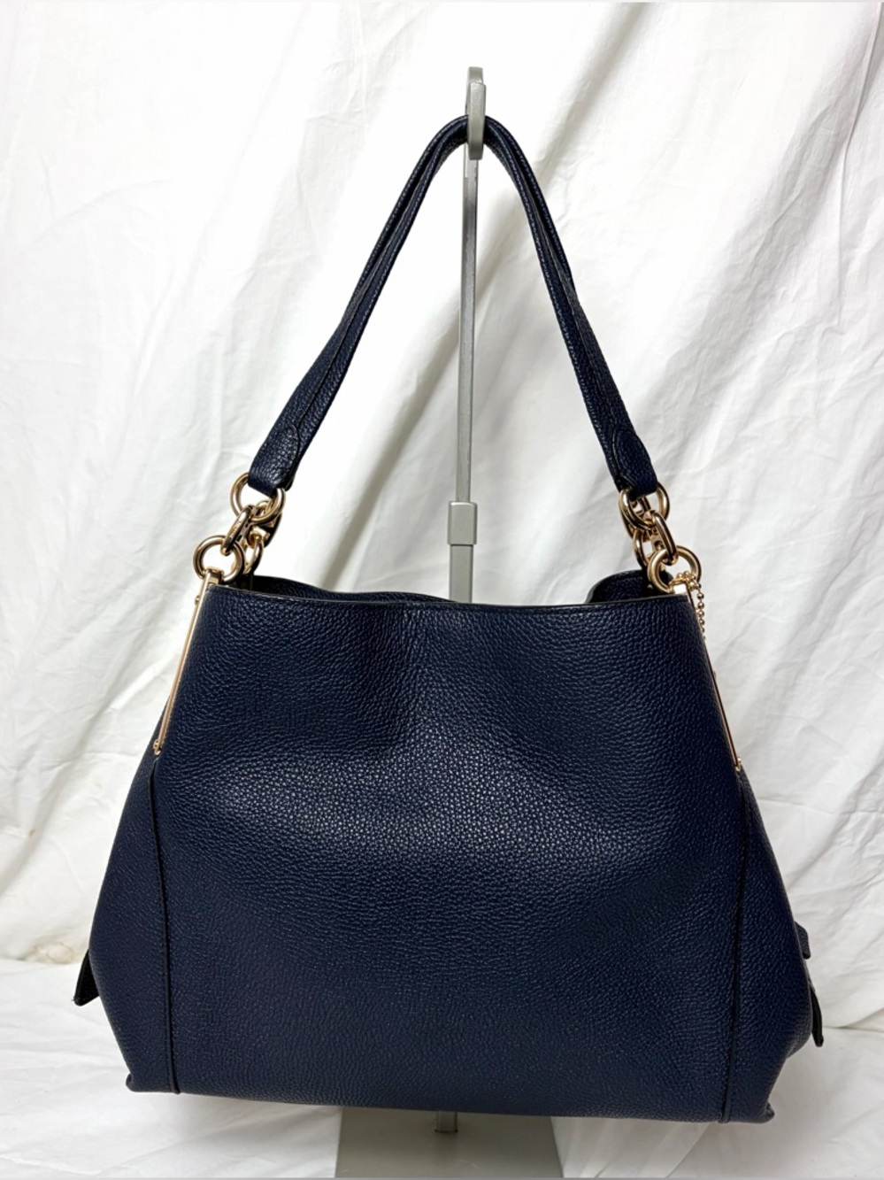 Coach Dalton 28 Navy Pebbled Leather Shoulder Bag Gold Hardware 73546 - Picture 6 of 11